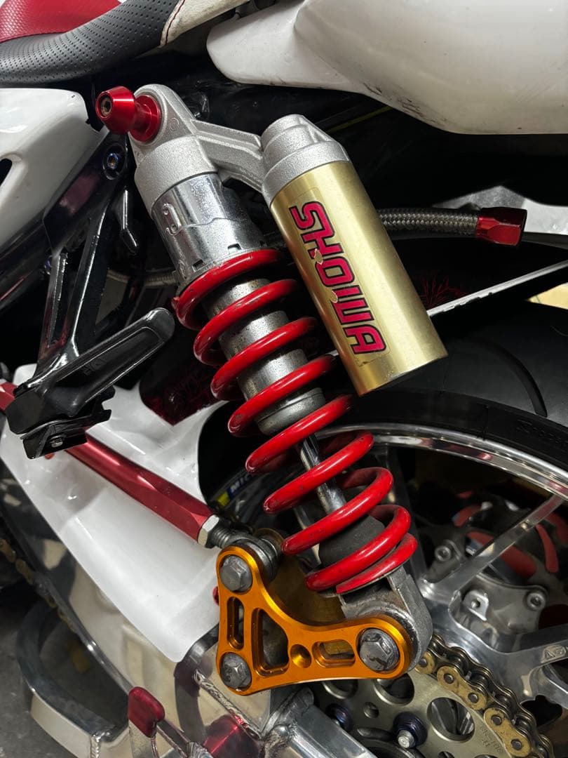 CB1300SF純正リアサスSC40