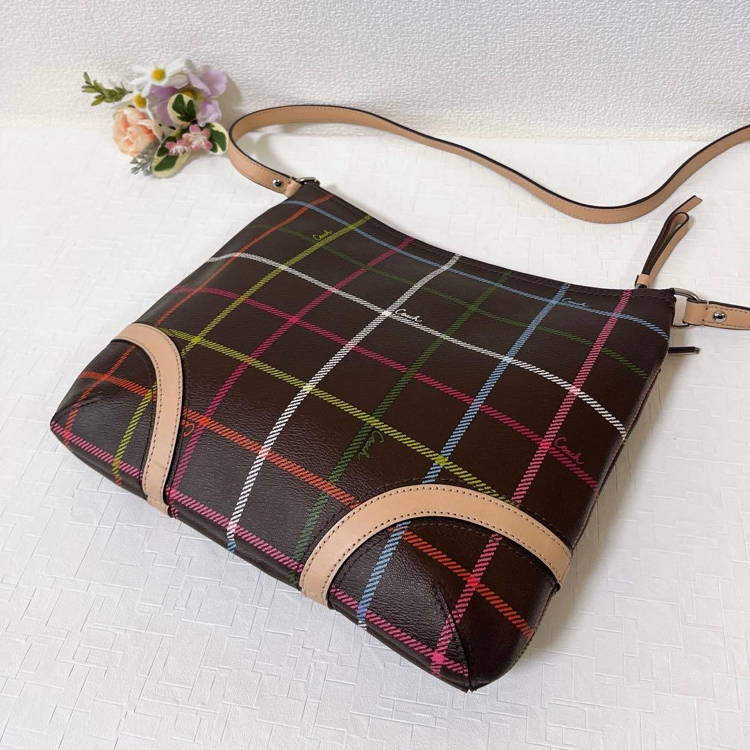 極美品★COACH コーチ ショルダーバッグ 斜め掛け PVC×レザー チャーム