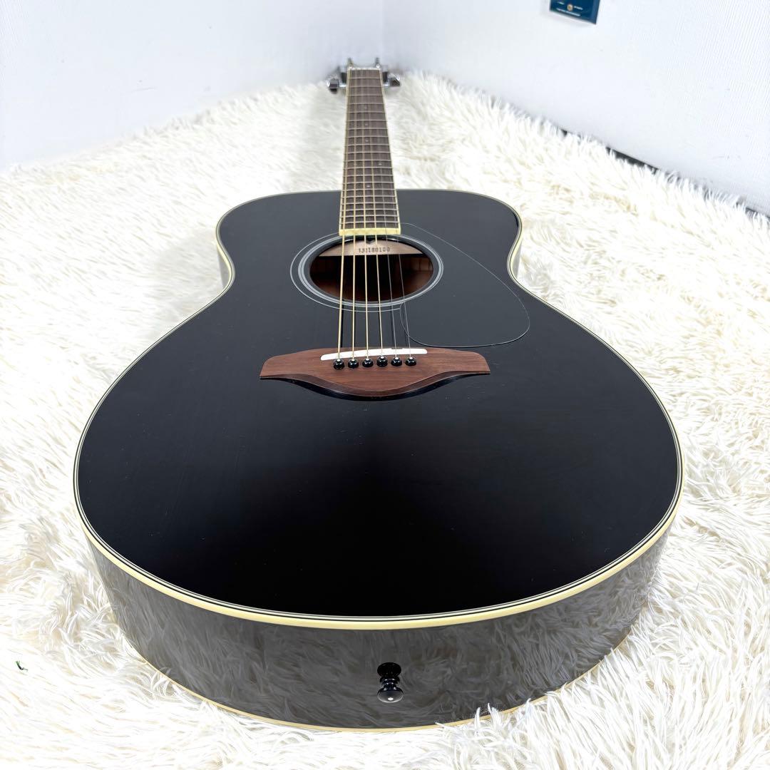 【美品】 YAMAHA FS820 アコースティックギター BLACK