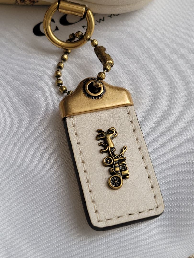 COACH コーチ がま口 ケース 小銭入れ 花柄 フローラル レザー