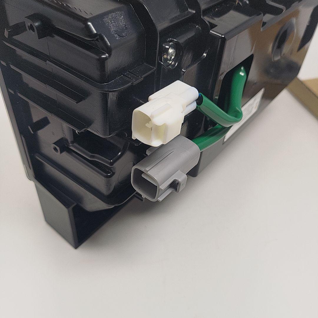 Koito トラック用 LEDリアコンビネーションランプ 2連タイプ　右