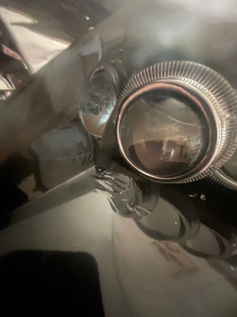 18クラウン　ヘッドライト　イカリング