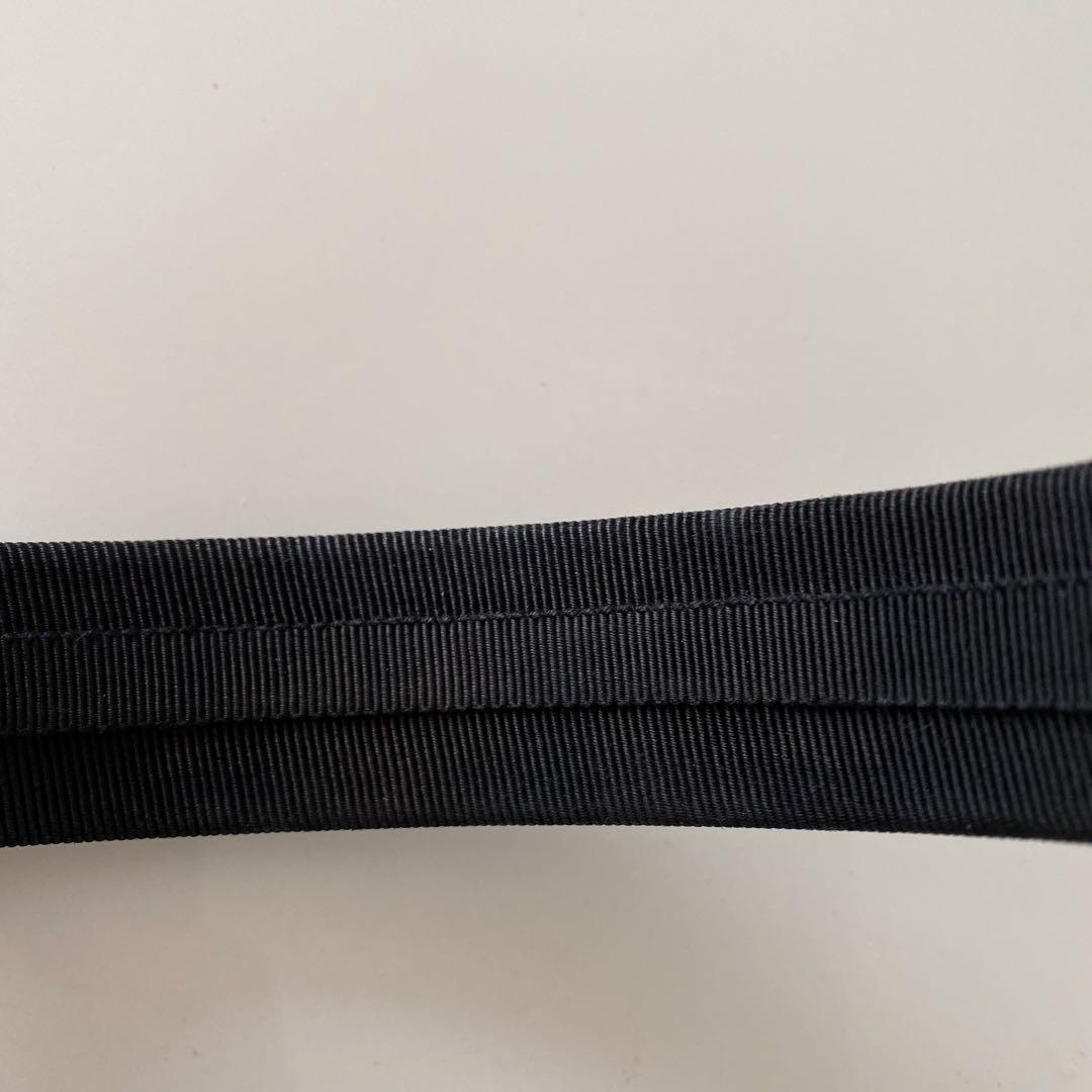 【Ferragamo】フェラガモ　カチューシャ　リボン　ブラック×ゴールド