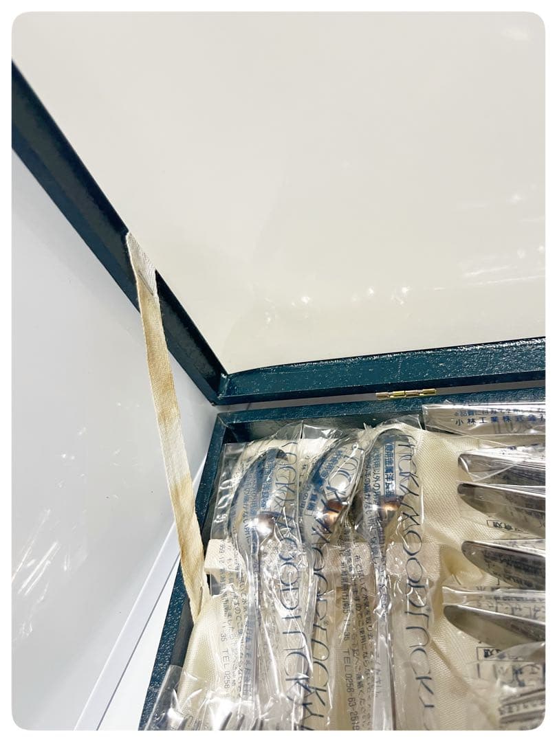 【未使用品ラッキーウッド18-10】 カトラリー30本 箱には汚れ有り