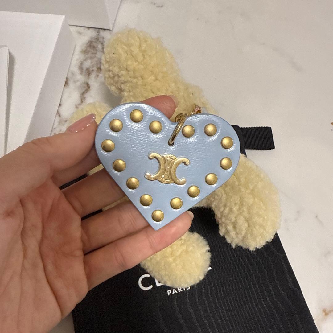 新品　付属品完備　CELINE セリーヌ　トリオンフ ポンポンチャーム