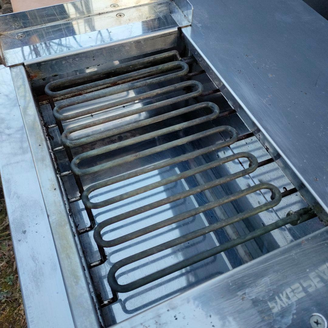 ヒゴグリラー 業務用焼鳥専用卓上型グリラー 大吉 P-4 単相200V 厨房