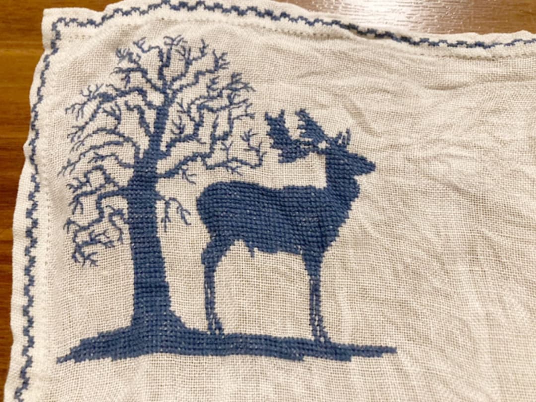 【ヨーロッパ】アンティーク　リネン　ランチョンマット　横39㎝×縦28㎝