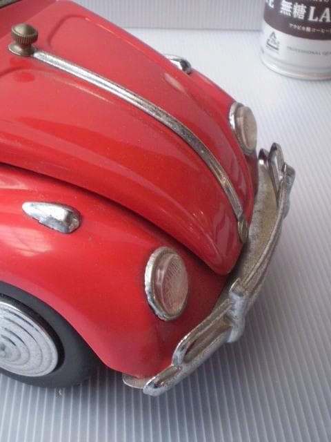 古いブリキのオルゴール ワーゲンビートル。レトロモダン。昭和。ビンテージ。