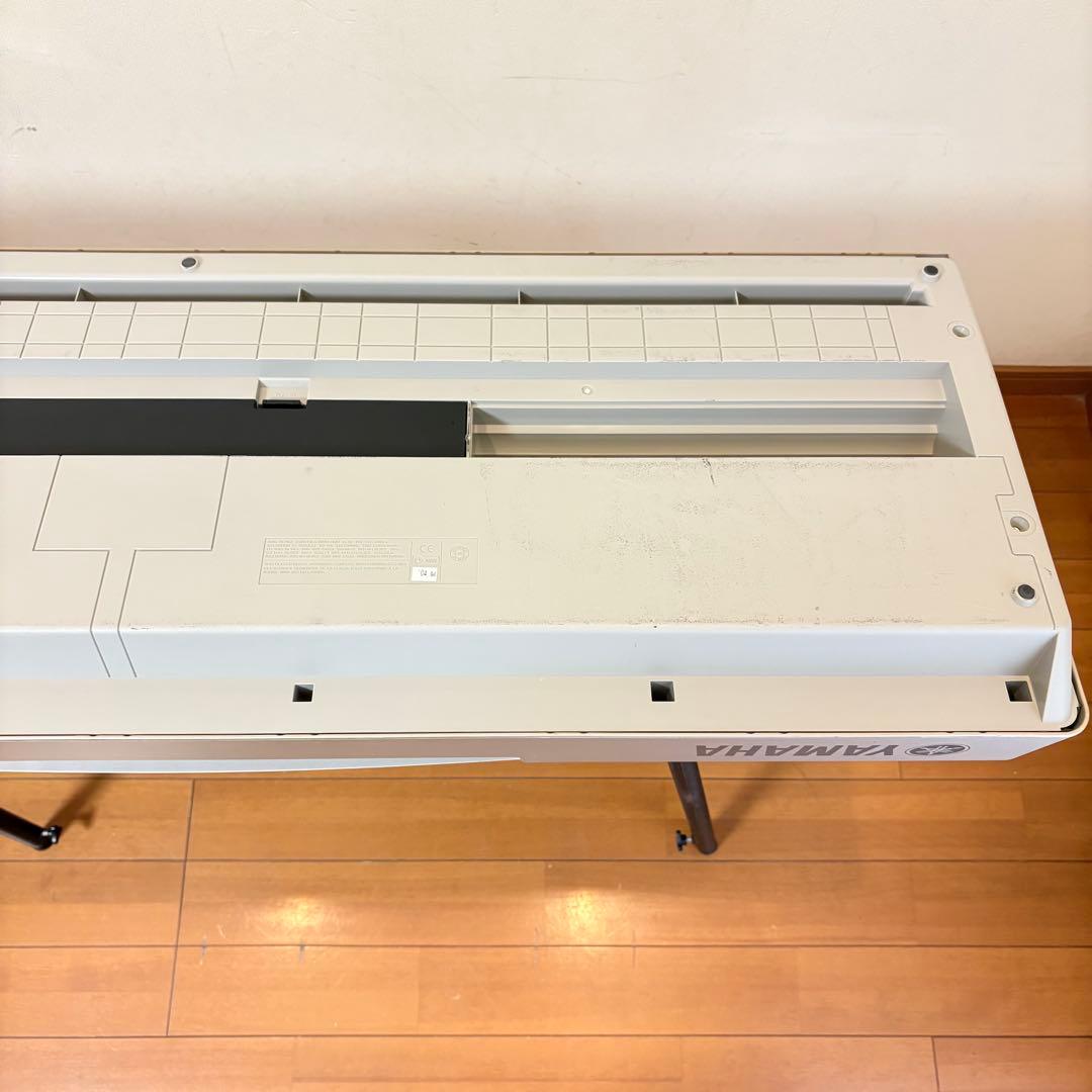 【美品・スタンド付属】YAMAHA Portable Grand DGX-305