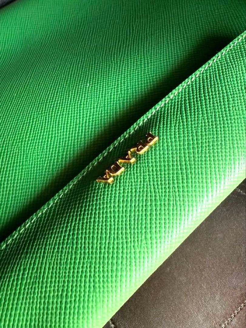 【PRADA】プラダ サフィアーノレザー トートバッグ グリーン