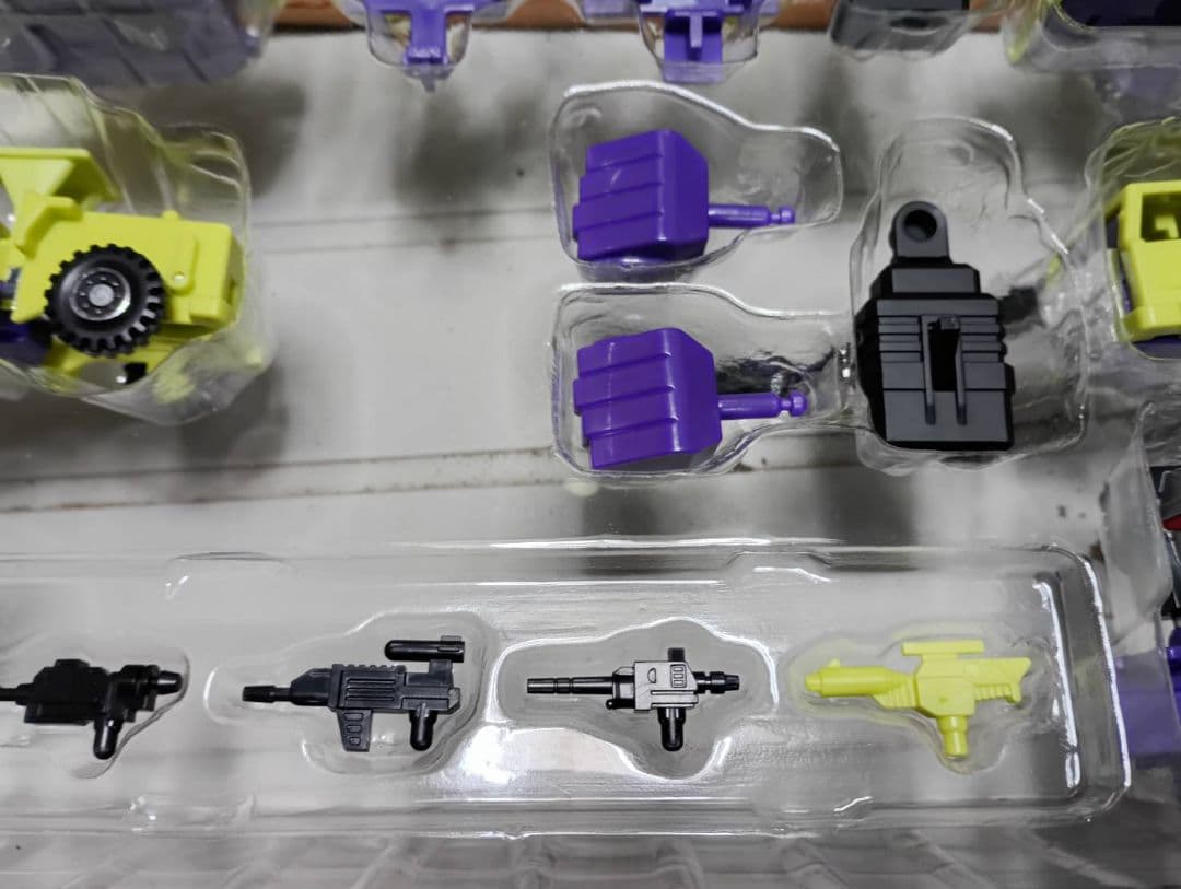 激レア!開封品 トランスフォーマーアンコール復刻版巨人兵デバスター