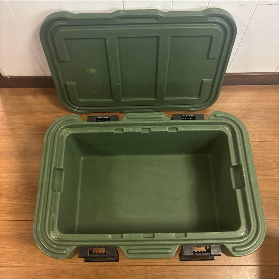 米軍　実物　CAMBRO フードコンテナ　送料無料