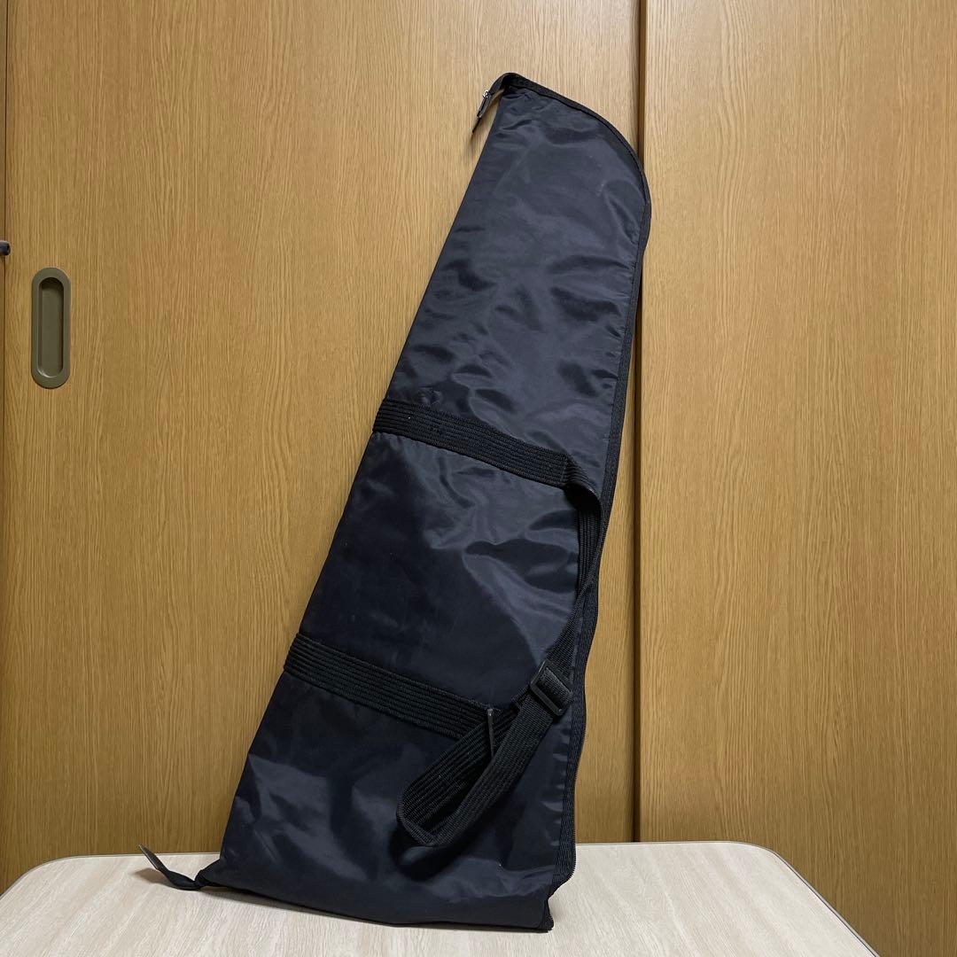 デジタルエフェクトプロセッサー付きエレキギター　ケース付き