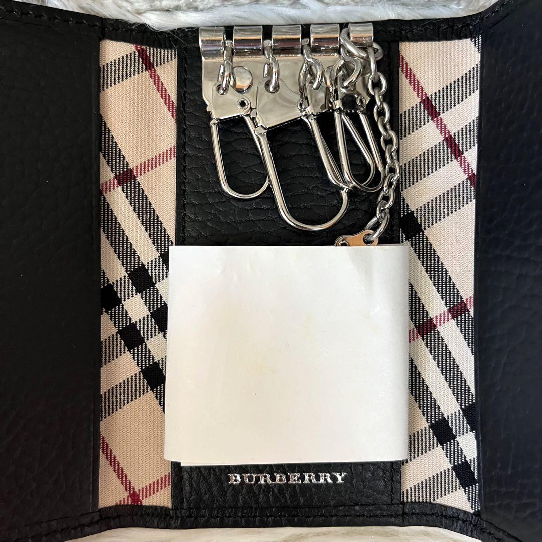 【新品未使用】バーバリー　裏地ノバチェック　レザー　5連キーケース　ユニセックス