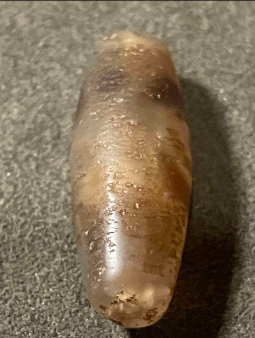 8〜12世紀ごろ　ブータン郊外出土品　古代天珠