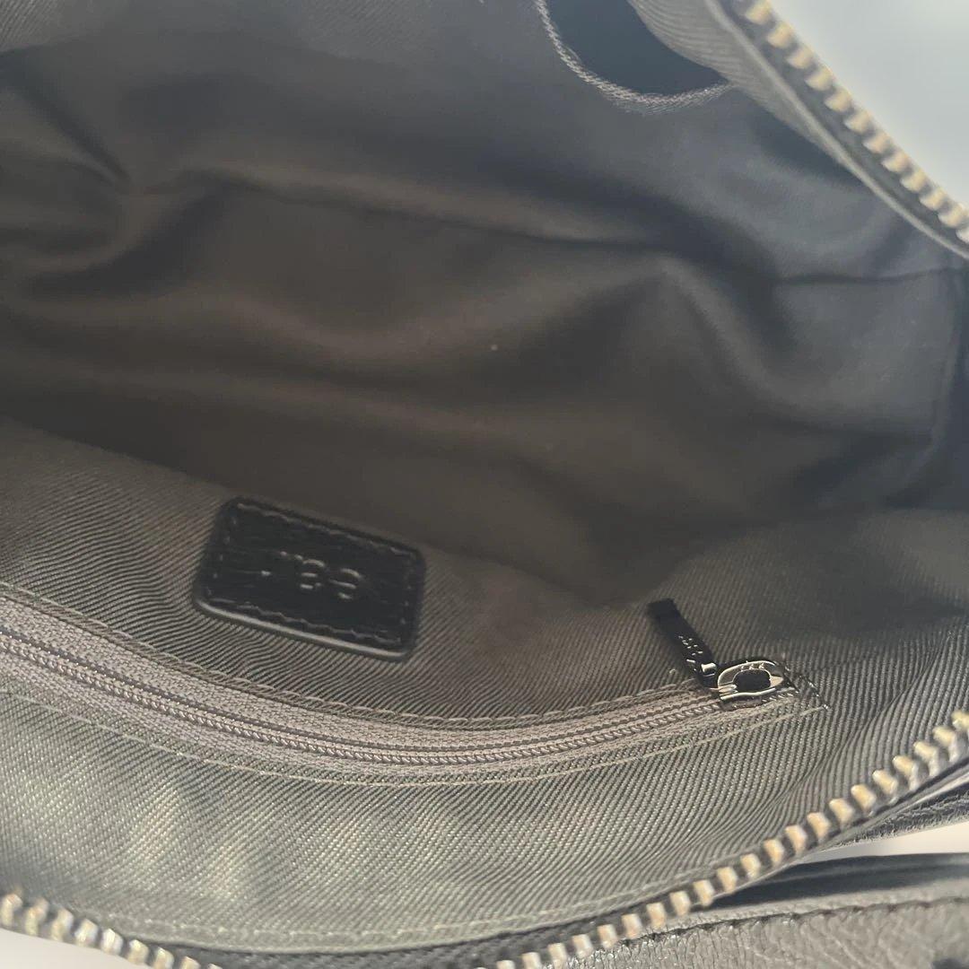 イアパピヨネボックスショルダーバッグ