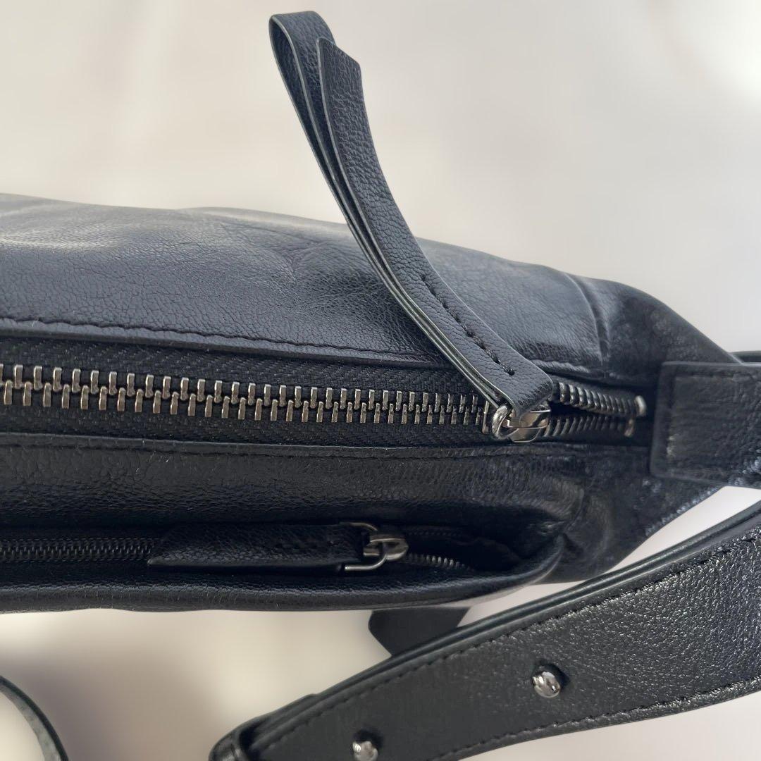 イアパピヨネボックスショルダーバッグ