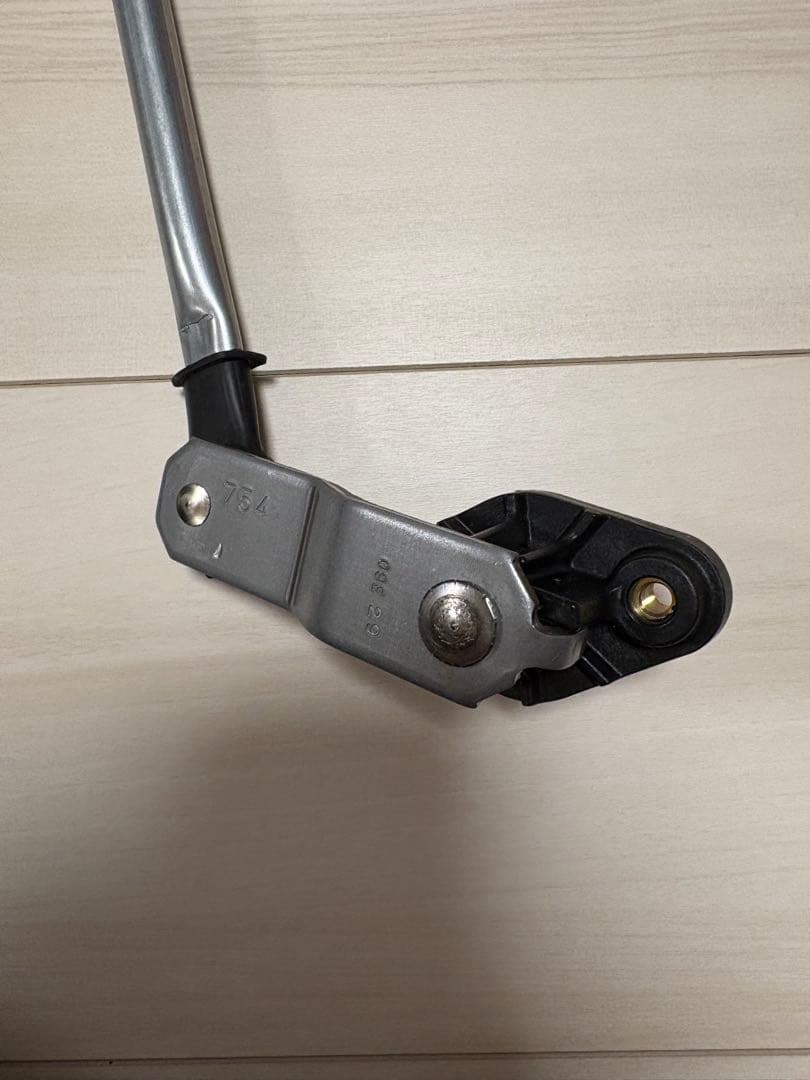 マツダ純正　ワイパーリンク　ワイパーアームセット　カバーフロントワイパーアーム