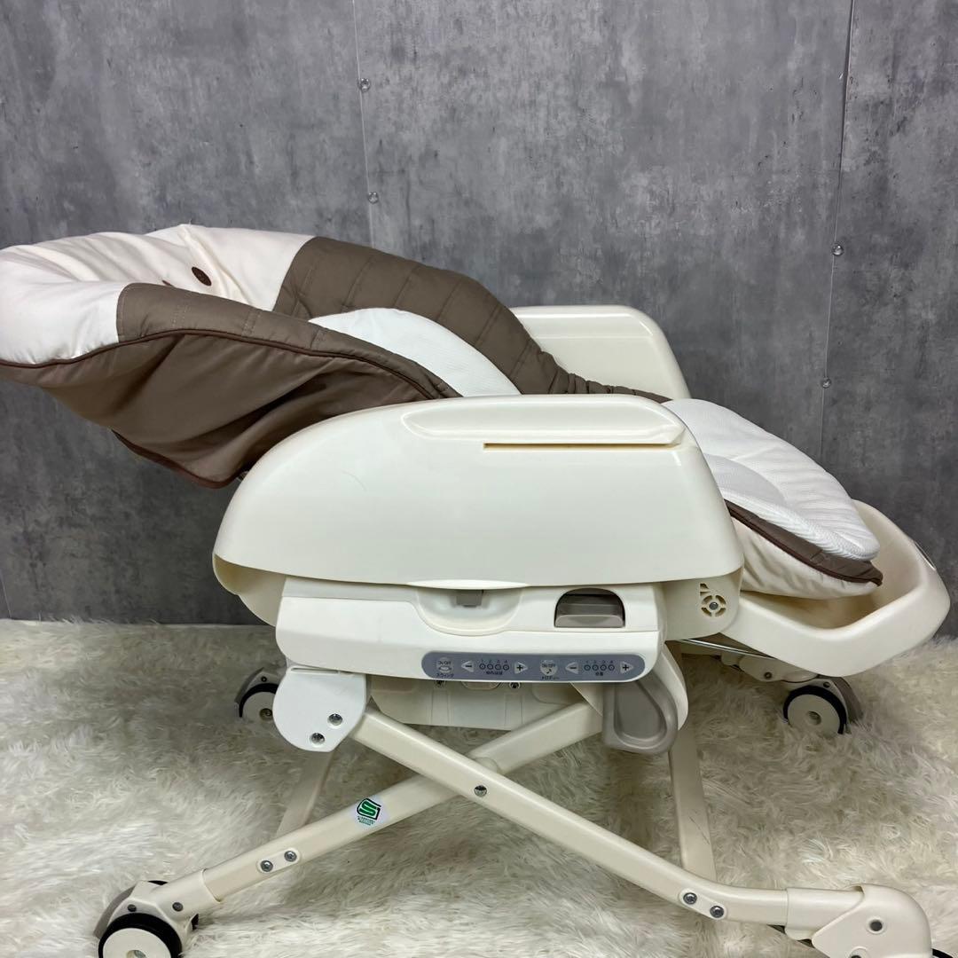 【極美品】Combi コンビ ネムリラ AT オートスイング エッグショック