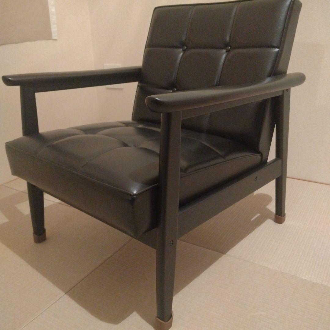 カリモク60 Kチェア　ブラックブラック