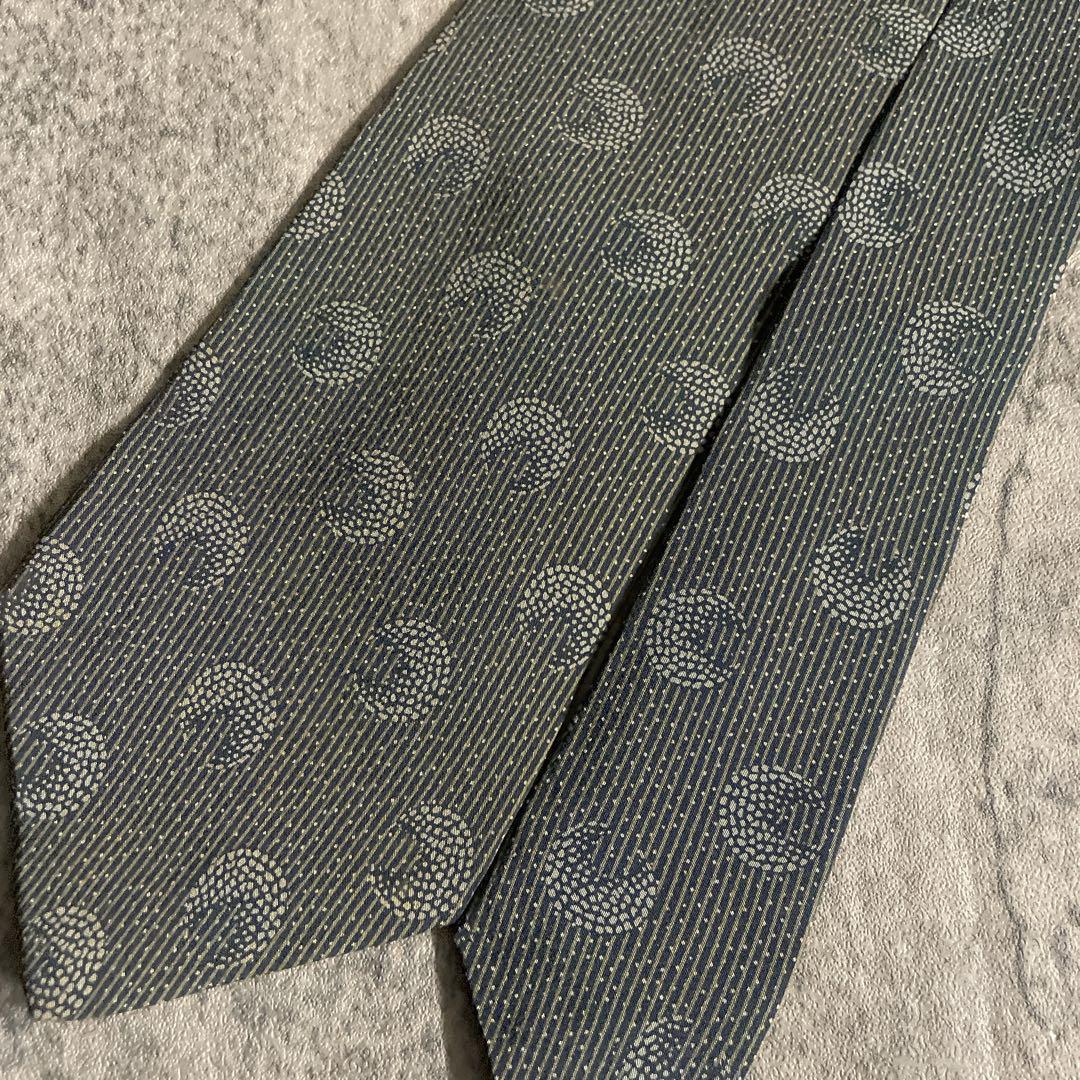 【極美品】 高級ダブルスーツ × GIORGIO ARMANIネクタイ XL