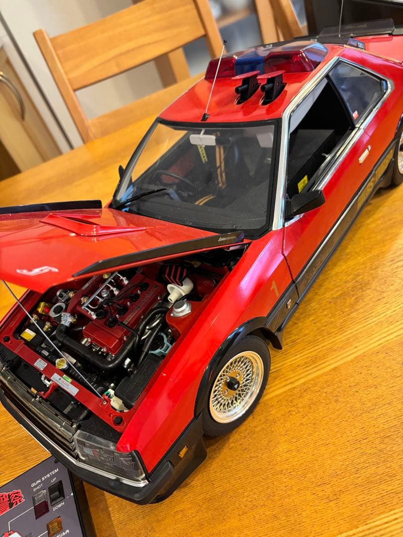 Hachette(アシェット) 1/8 西部警察RS-1日産スカイライン