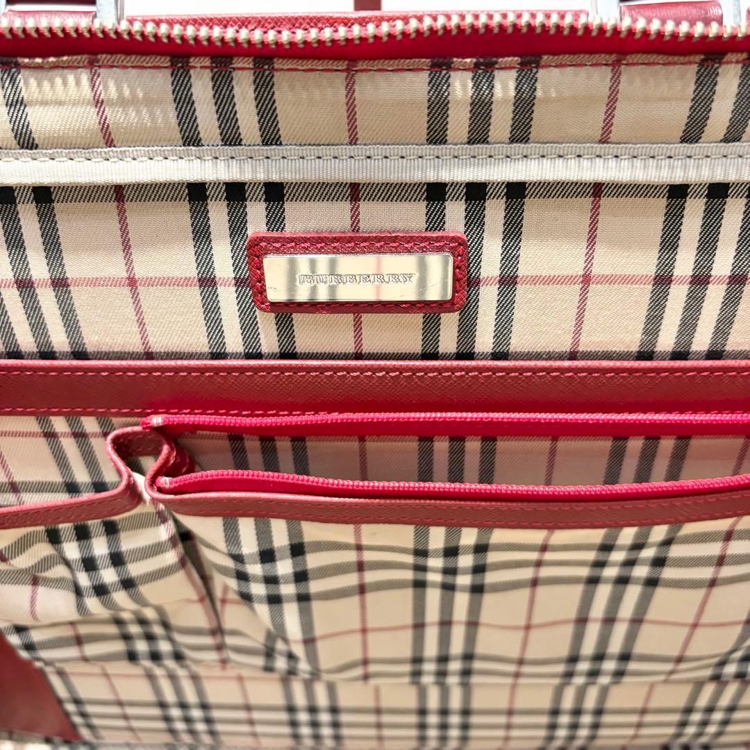 【美品】BURBERRY バーバリー　ブリーフケース　希少品　赤　レザー