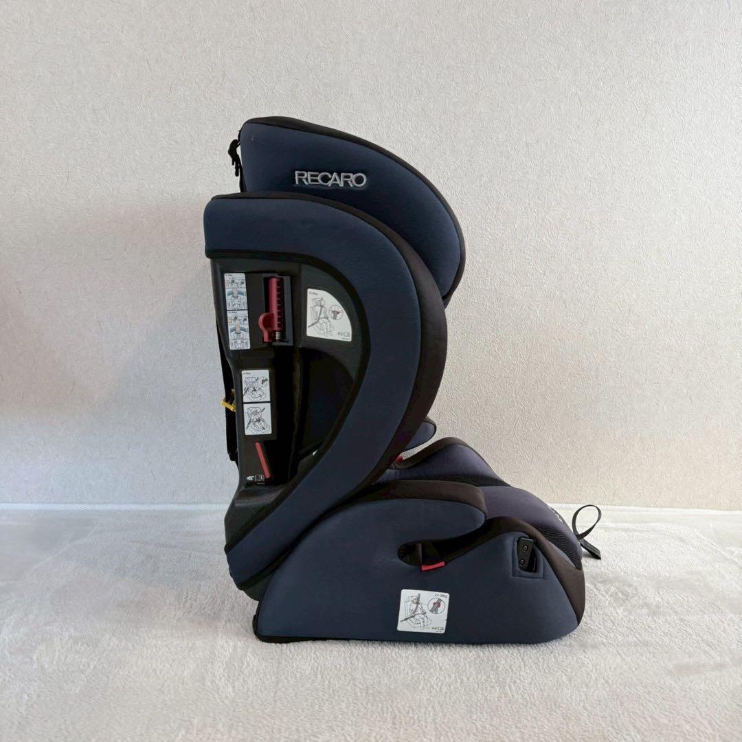 レカロ ジュニアシートJ1 Select ネイビー RECARO 9〜36㎏