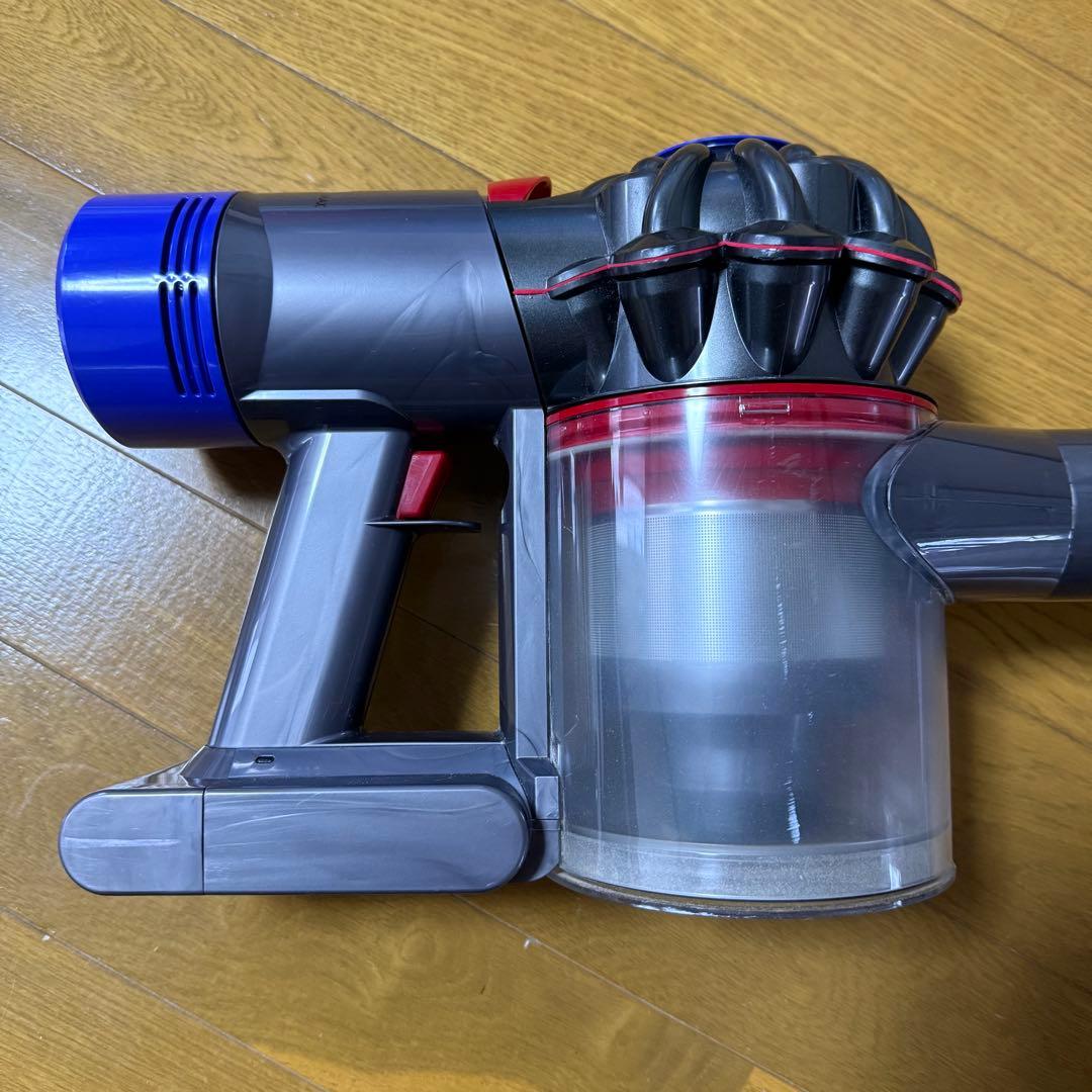 dyson v7 slim 掃除機 コードレスクリーナー　中古　美品　作動良好