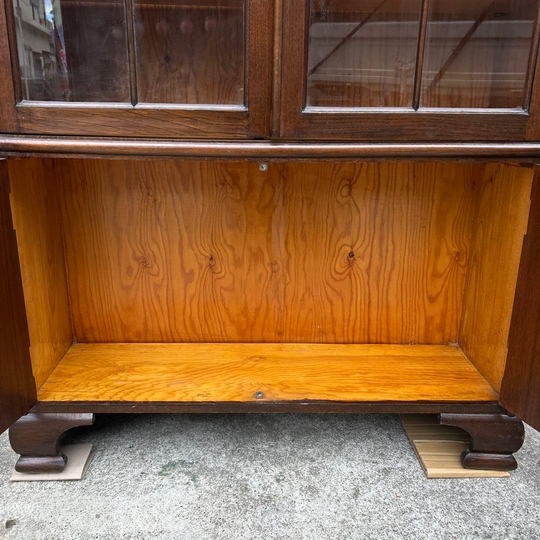 アンティーク　ヴィンテージ　家具　キャビネット　本棚　ブックケース　彫刻　木製