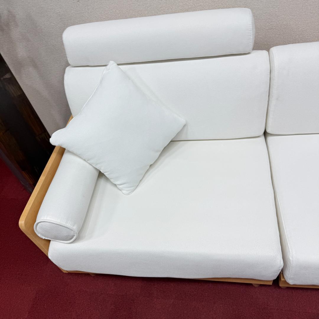 東京23区送料無料　美品2人掛けソファー　可愛い白！！