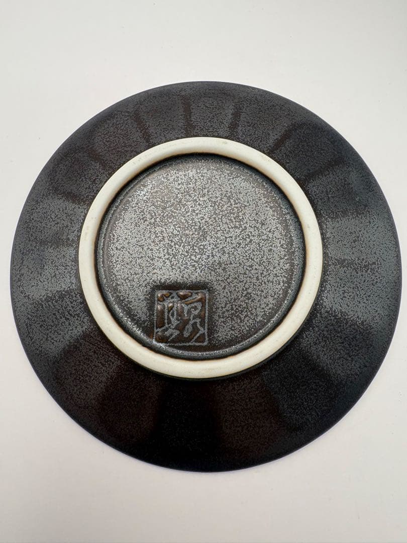 作家物 受け皿付き 陶印あり 黒釉 金縁 和モダン 茶器