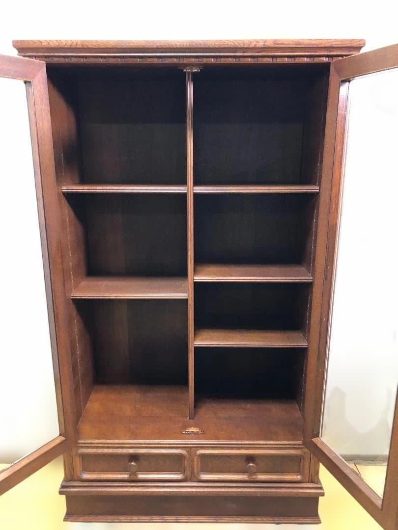 送料無料 高級家具 アンティーク調 木製ガラスキャビネット 飾り棚 251214