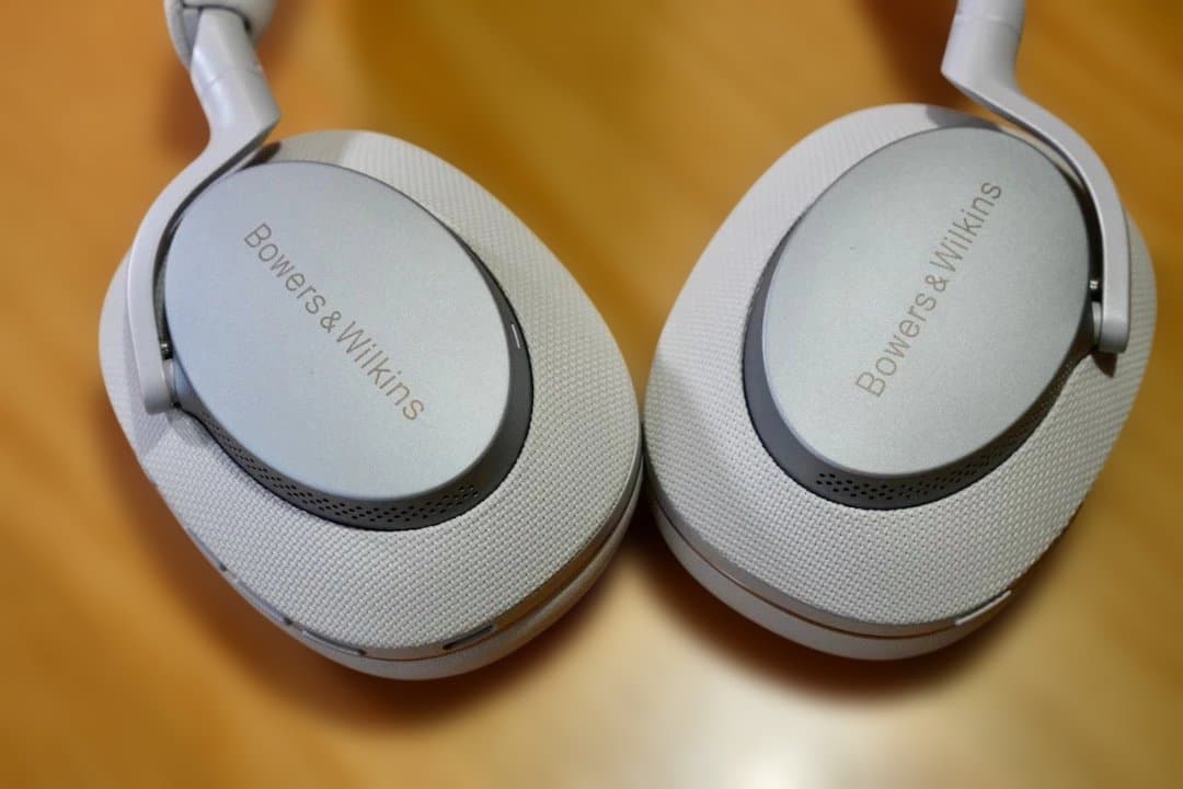 Bowers & Wilkins Px7 S2e ワイヤレスヘッドホン