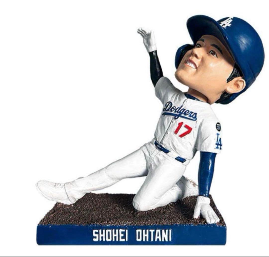 ドジャース ファンクラブ特典グッズ 大谷翔平選手ボブルヘッド付！