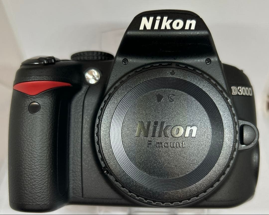 【美品】Nikon ニコン　D3000 デジタルカメラ ショット数　1857回