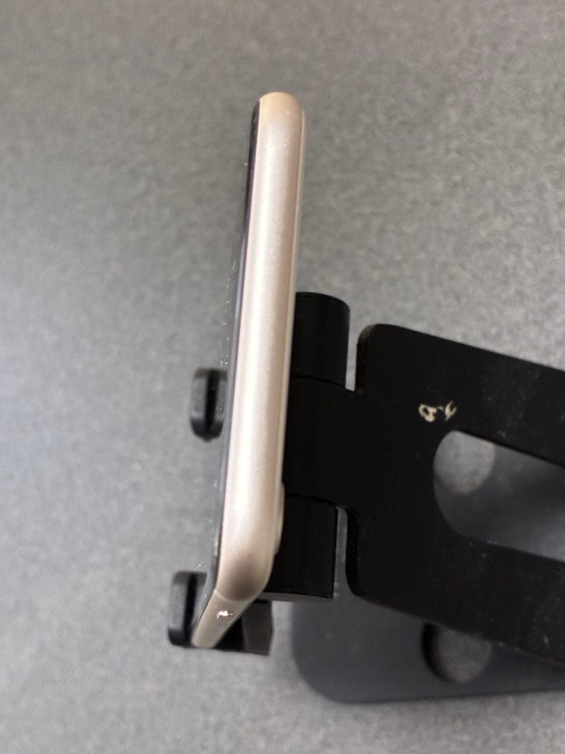 iPhoneSE 第3世代 128GB 白White　simフリー