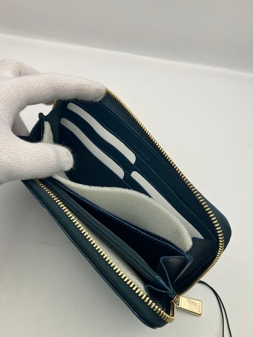 新品未使用　FURLA長財布　Y