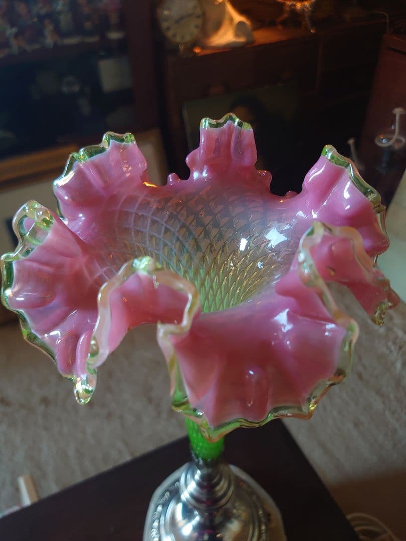 「売約済」フランス1890s'ヴィクトリアンクランベリー ヴァセリンSP花器