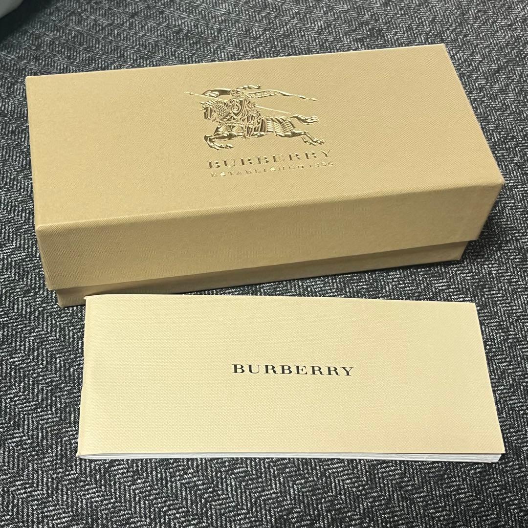 ✴︎BURBERRY✴︎サングラス