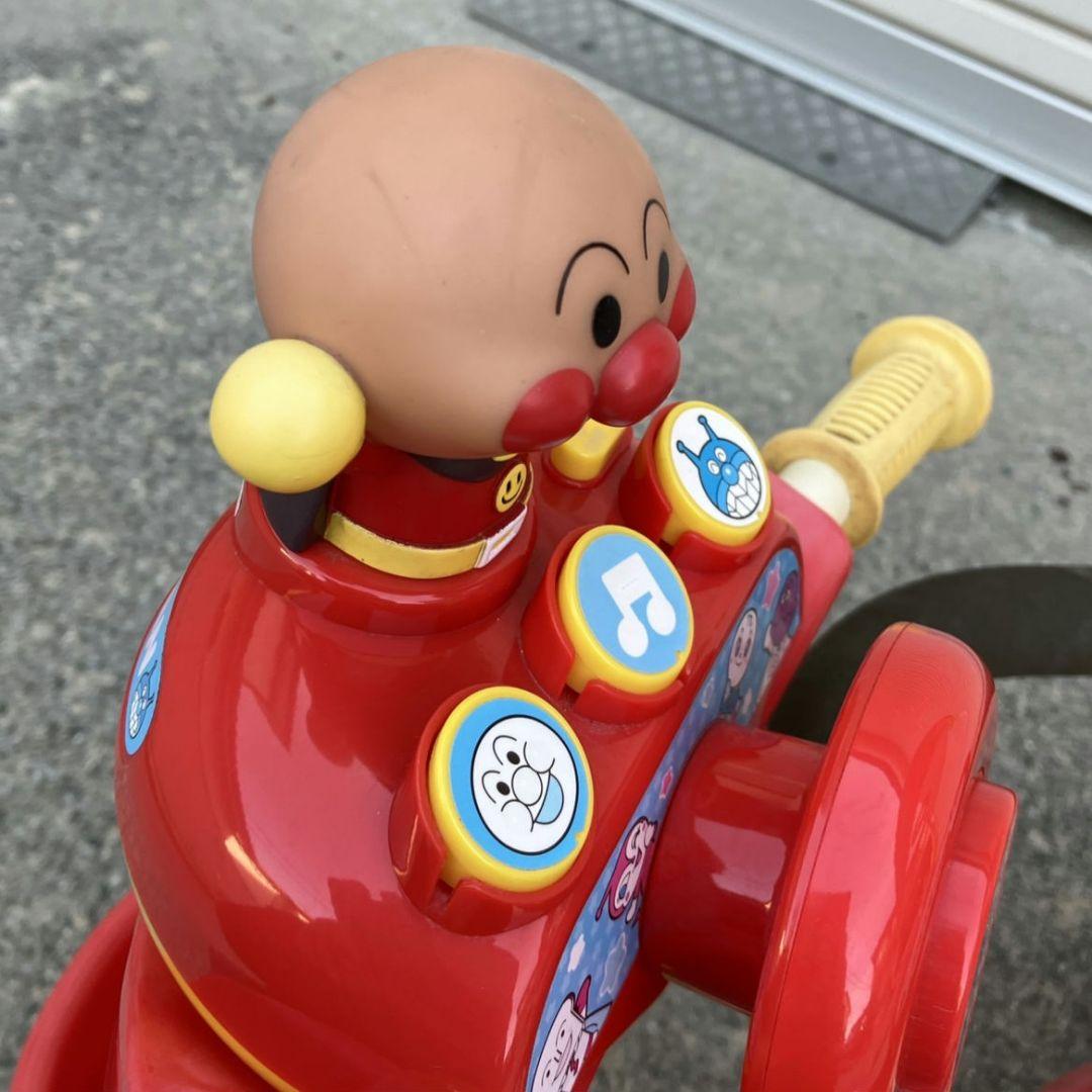 送料込み　アンパンマン三輪車　デラックスⅡ　DX2 レッド