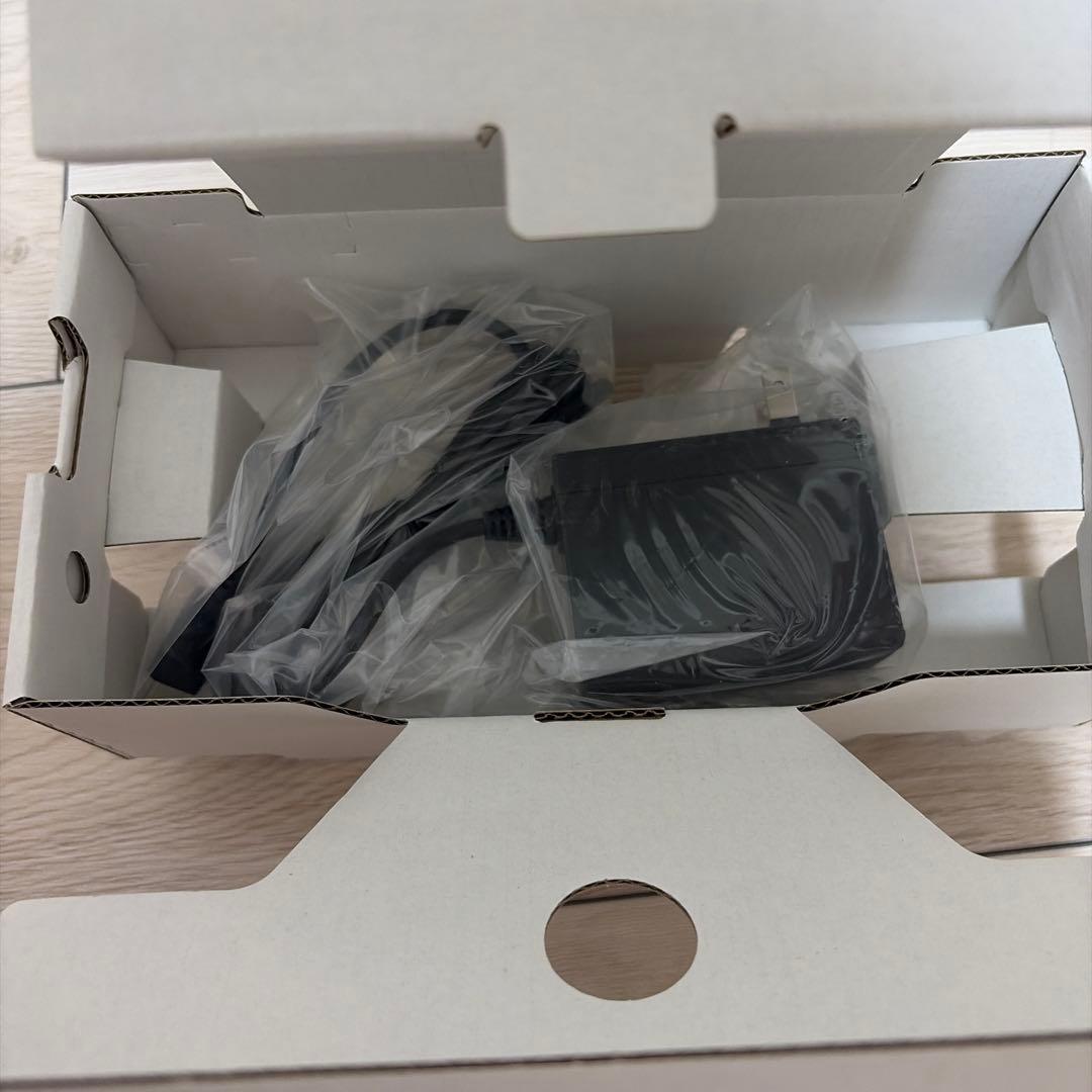 Switch lite コーラル 本体＋箱＋ACアダプター＋セーフティーガイド