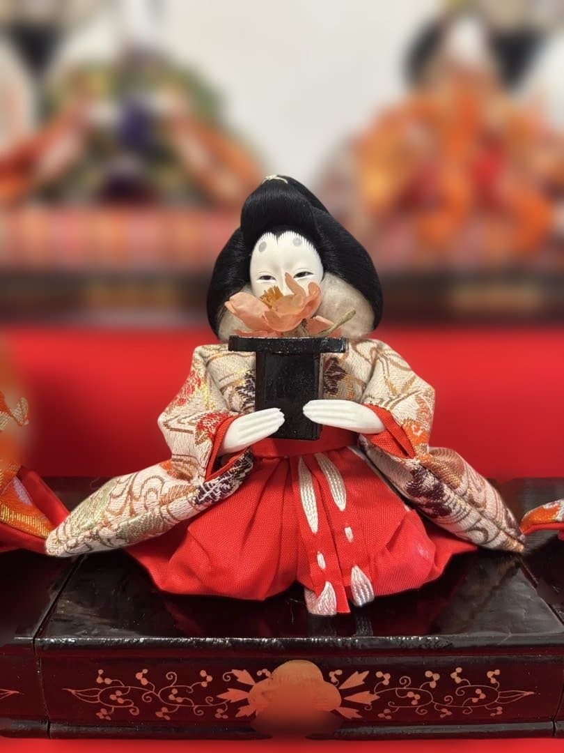 60年以上前のお雛様二段飾り