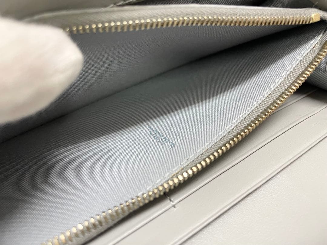 FENDI フェンディ　チェーンウォレット　ショルダー　スタッズ