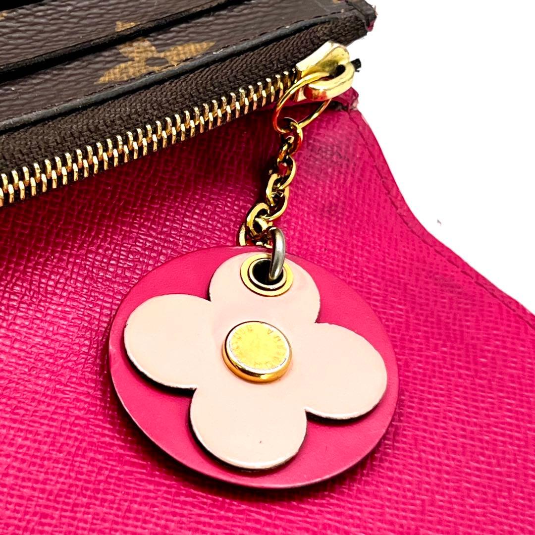 ルイヴィトン モノグラム フラワーチャーム ポルトフォイユ エミリー 長財布