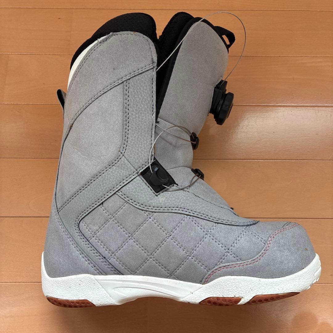 2回使用　スノーボードブーツ 24.5 ダイヤル式　swivel