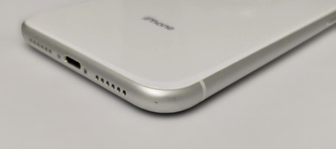 iPhone XR 256GB ホワイト SIMフリー 電池/画面交換済