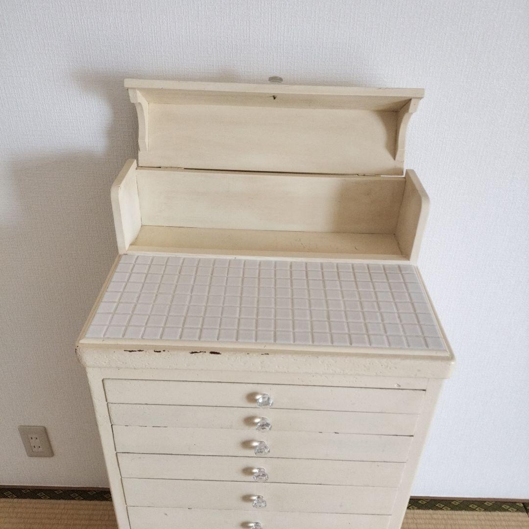 アンティークの引き出し収納棚　Siettela