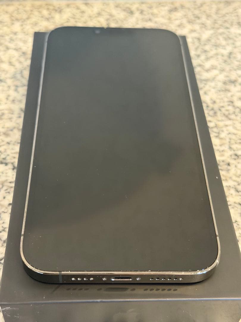 Apple iPhone 13 Pro Max 256GB 黒　バッテリ87％