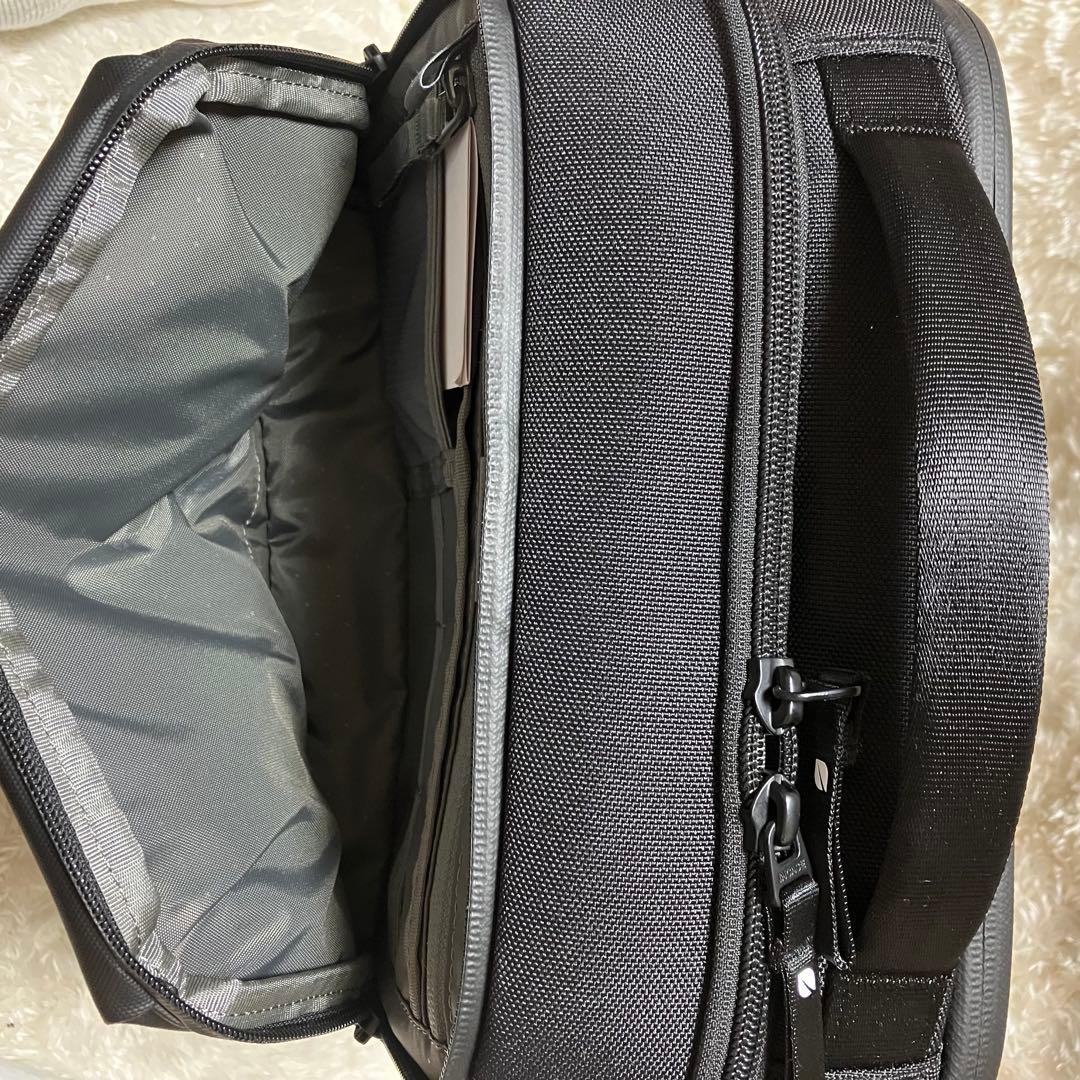 【極美品】INCASE A.R.C. Commuter Pack / 23L